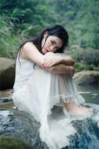 复仇:我诱他撩他后决绝转身离开