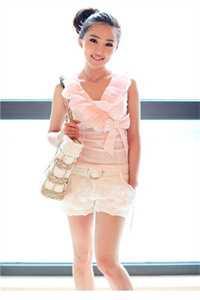 畅读全本一睁眼,疯批王爷总对我投怀送抱