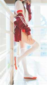 一睁眼,疯批王爷总对我投怀送抱