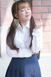 重回末世一年前,华国起飞她躺平精修版