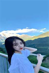 全文章节刚进山就给雪豹接生,还一胎六仔